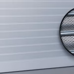 Ventajas de las puertas enrollables microperforadas para comercios y garajes